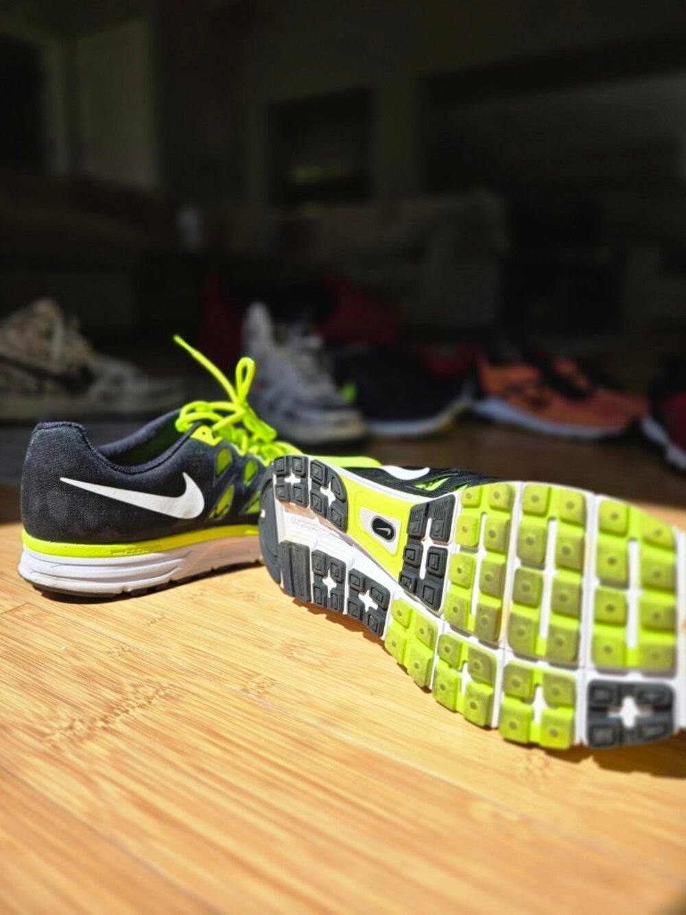 Nike Air Zoom Vomero 9 Black Volt — Men's 12.5